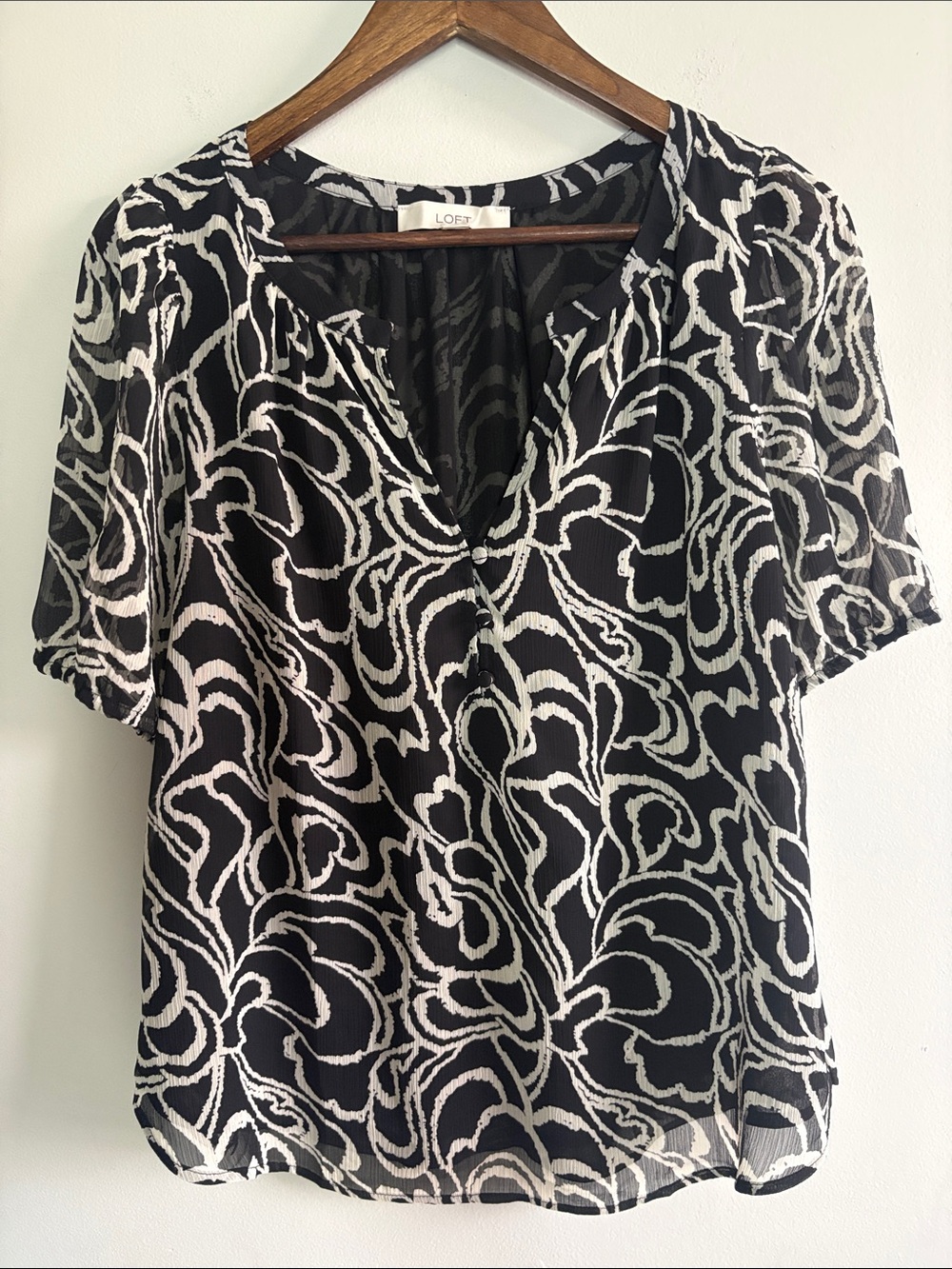 LOFT Black White Abstract Print‎ Blouse Medium